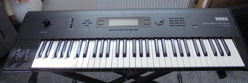 Korg wavestation keyboard - wavestation, mint